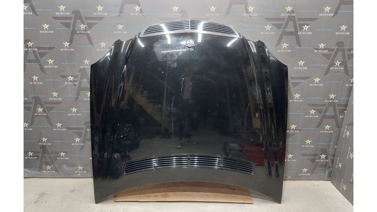 Капот в сборе A2118800157, A2118800457 Mercedes E-Class W211, код краски: C197 ObsidianSchwarz